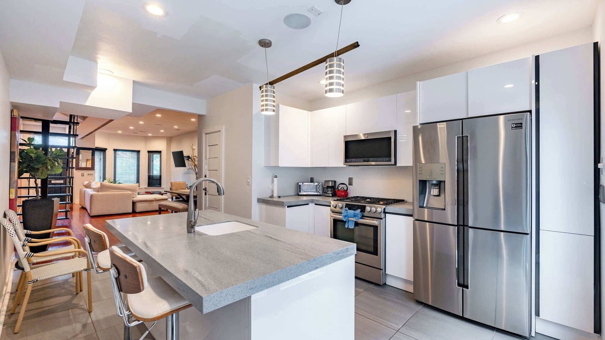 Shaw House | Cozy 3BR Townhouse - Heart of Washington DC