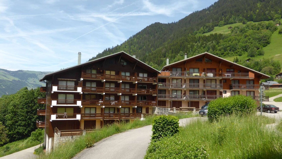 Areches Apartment | Cozy 4-6 Person Apartment in Village Center - 2 Bedrooms, Steps from Skiing