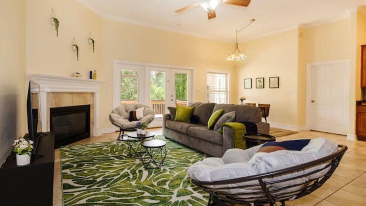 Tallahassee House | Cozy 4 bd Corn-hole Spacious