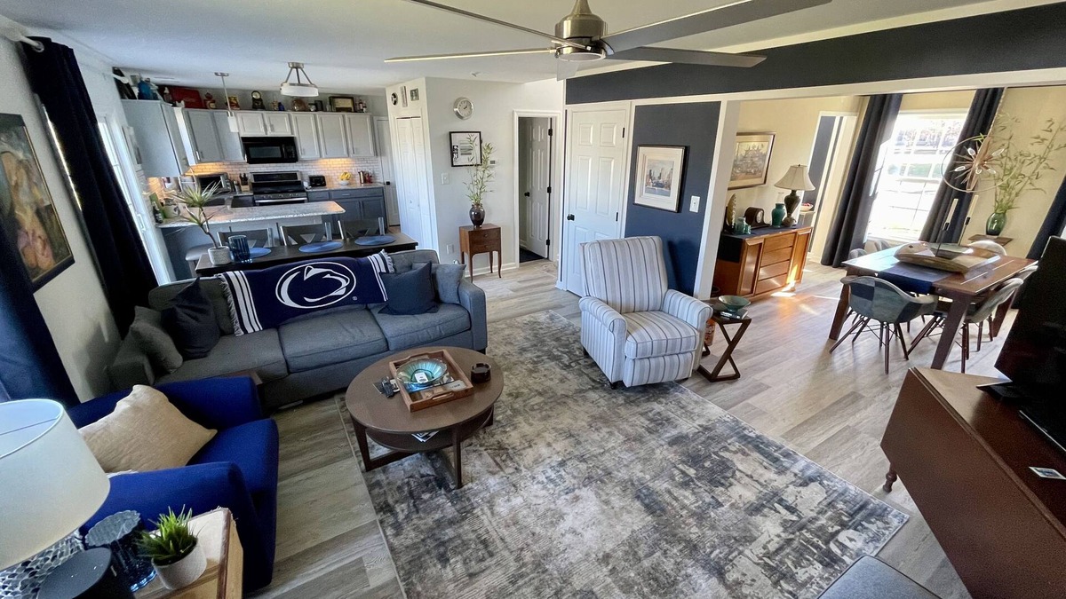 State College House | Cozy 4 Bedroom 3 Bath, 3 miles from PSU campus/downtown in quiet neighborhood