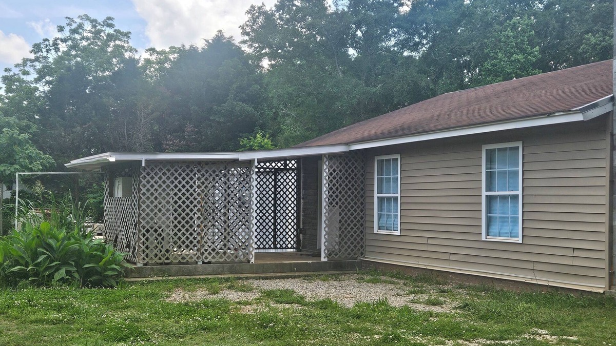 Abbeville County House | Cozy 4-bedroom home with WiFi, AC in charming town of Honea Path