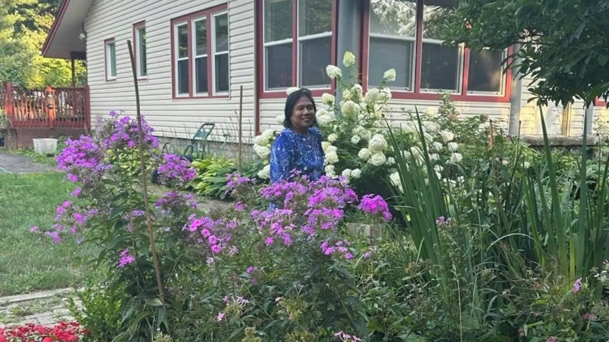 West Chicago House | Cozy 4-bedroom house , 3-full baths in marvelous West Chicago with WiFi, AC,