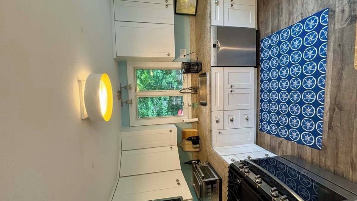 Summersea House | Cozy 4-bedroom house in enchanting New Seabury with access to water