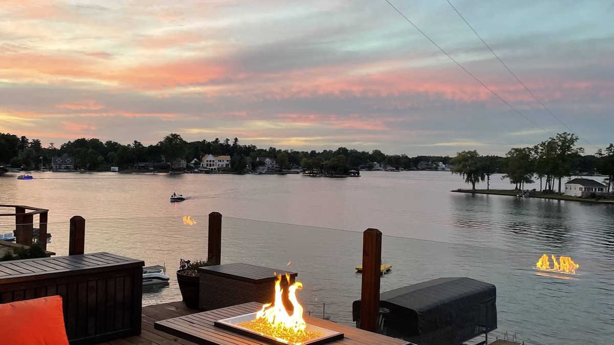 Lake Orion Cottage | Cozy 4 bedroom lakefront cottage on Lake Orion with the best views!