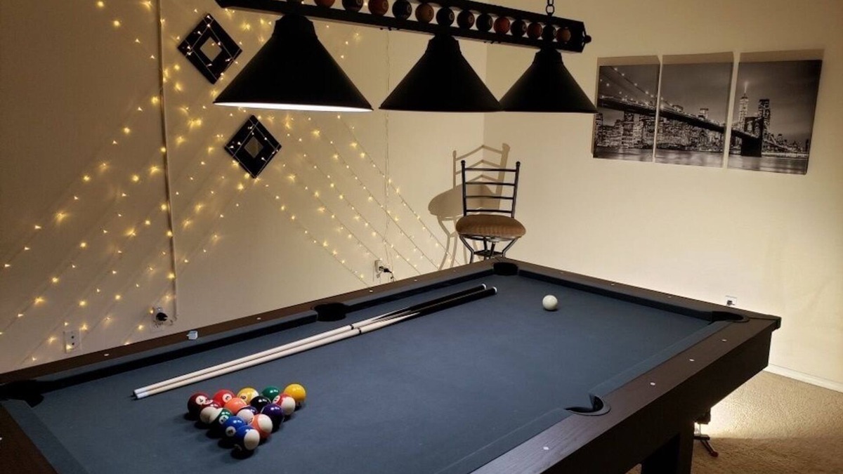 Five Oaks House | Cozy 4B House with Pool Table, Near Nike/Intel, 10miles to downtown Portland