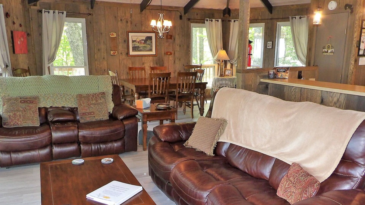 Beech Mountain Cottage | Cozy 4BR Beech Mountain cottage with views, adventure, and comfort for all.