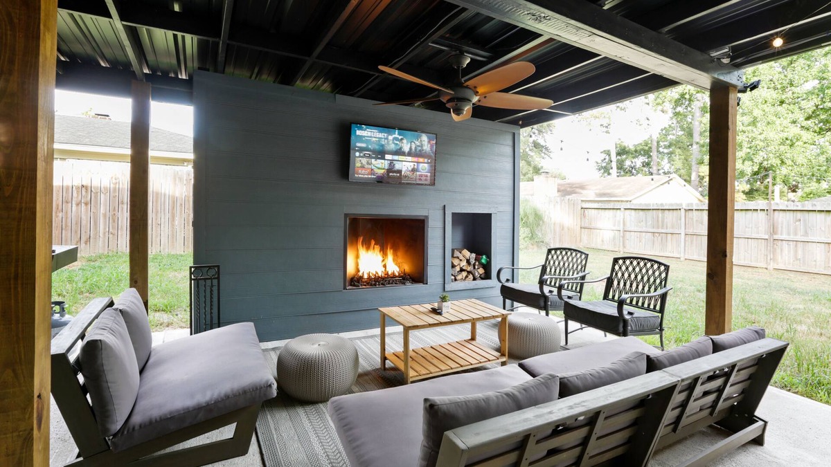 Atascocita House | Cozy 5 Bed Home w/Outdoor Living near IAH Airport