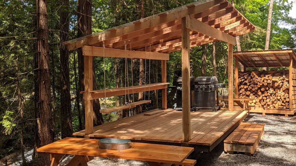 Vananda Cabin | Cozy A Frame cabin on Texada Island