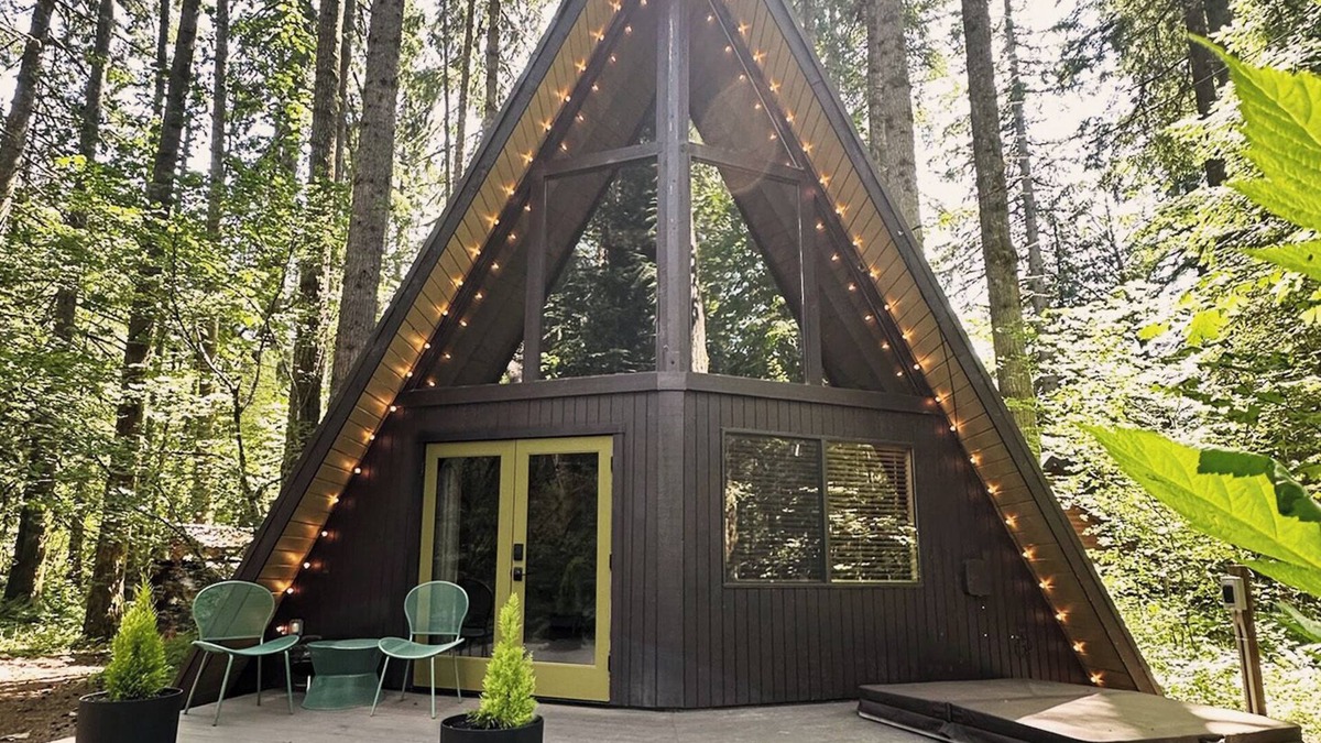 Skykomish Cabin | Cozy A-Frame cabin with hot tub