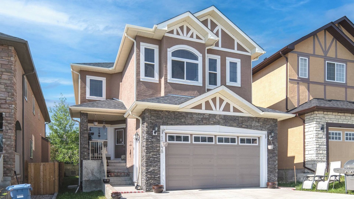 Symons Valley House | cozy a little space for visiting family and Banffnaddress:1248B Sherwood BV NW