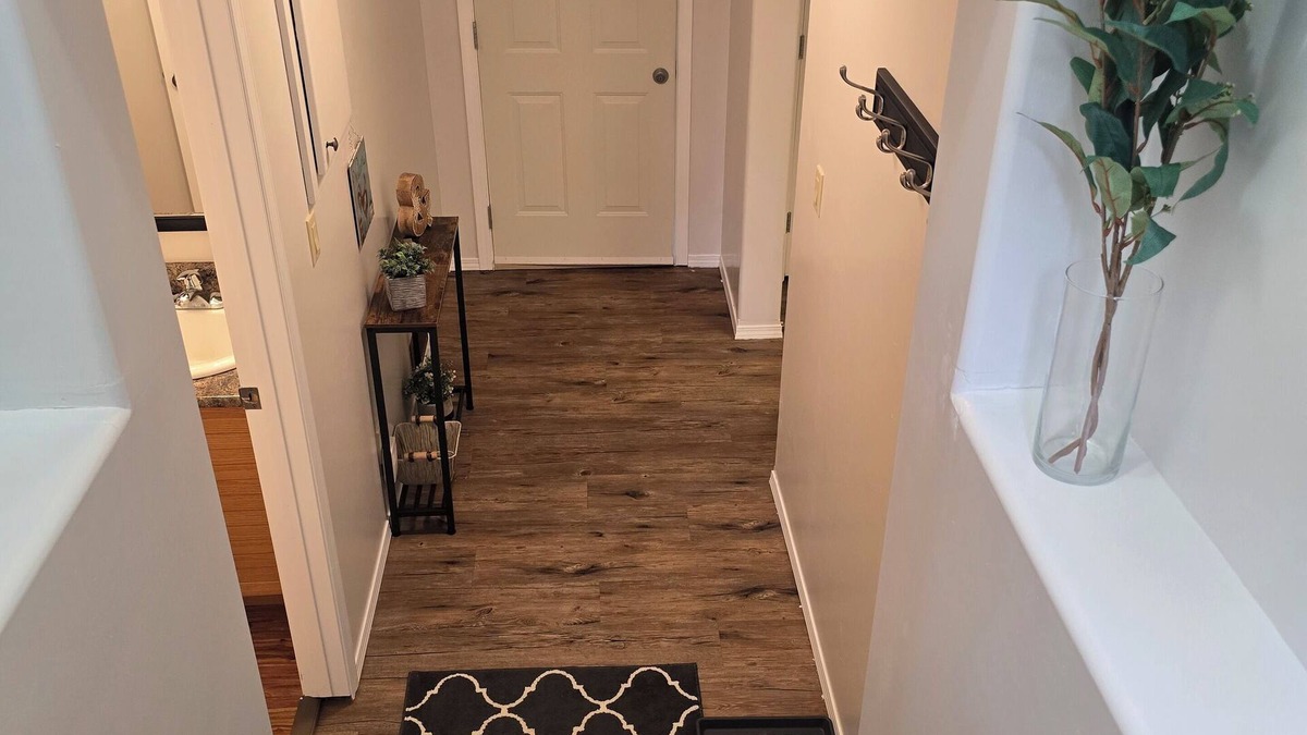 Central Alberta Apartment | Cozy acreage in the country! Come relax and unwind.