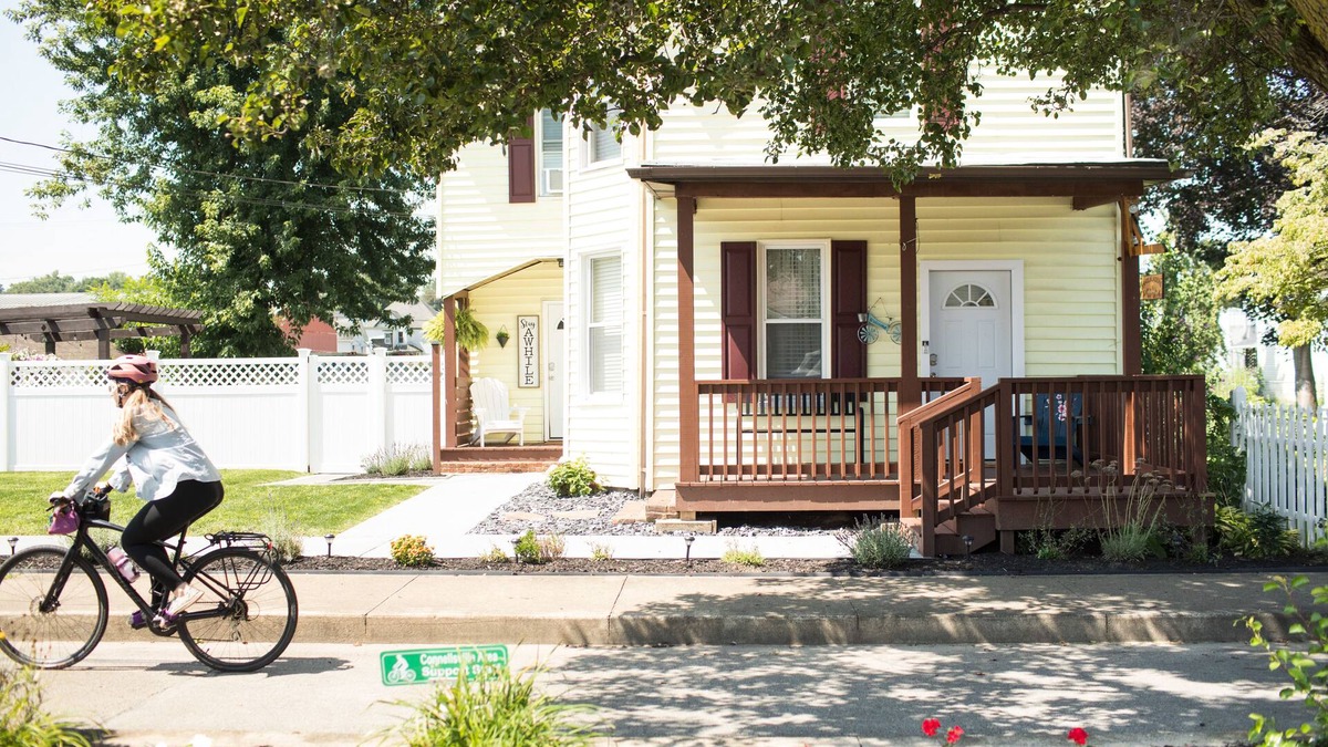 Connellsville House | Cozy Allegheny Passage bike trail retreat between Pittsburgh and Washington, DC.