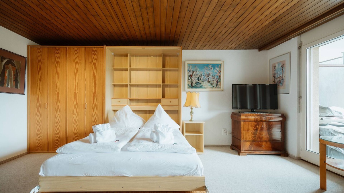 Mitloedi Apartment | "Cozy Alpine Retreat: Your Perfect Getaway in Amden, Switzerland!"