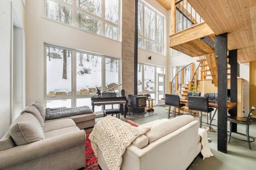 Grenville-sur-la-Rouge Ski Chalet | Cozy and beautiful chalet
