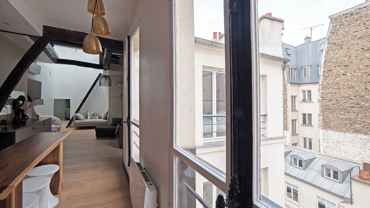 Paris City Center Apartment | COZY AND BRIGHT FLAT IN MONTORGUEIL AREA WITH AC