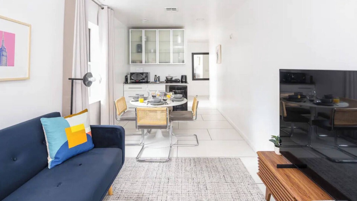 Tudor City Apartment | Cozy and Chic Studio Loft in Midtown NYC! #302