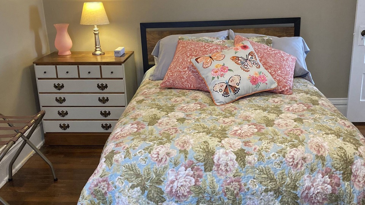 Ashland Apartment | Cozy and clean apartment in a great location. Perfect for 1-2 people.