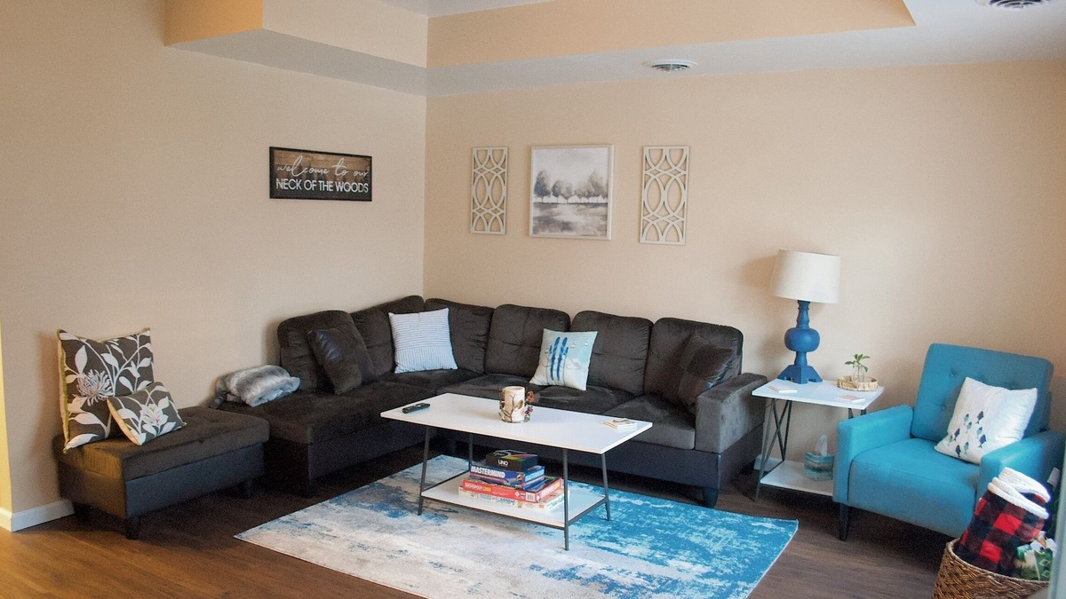 Biwabik House | Cozy and clean newly remodeled property just off Main Street in Biwabik