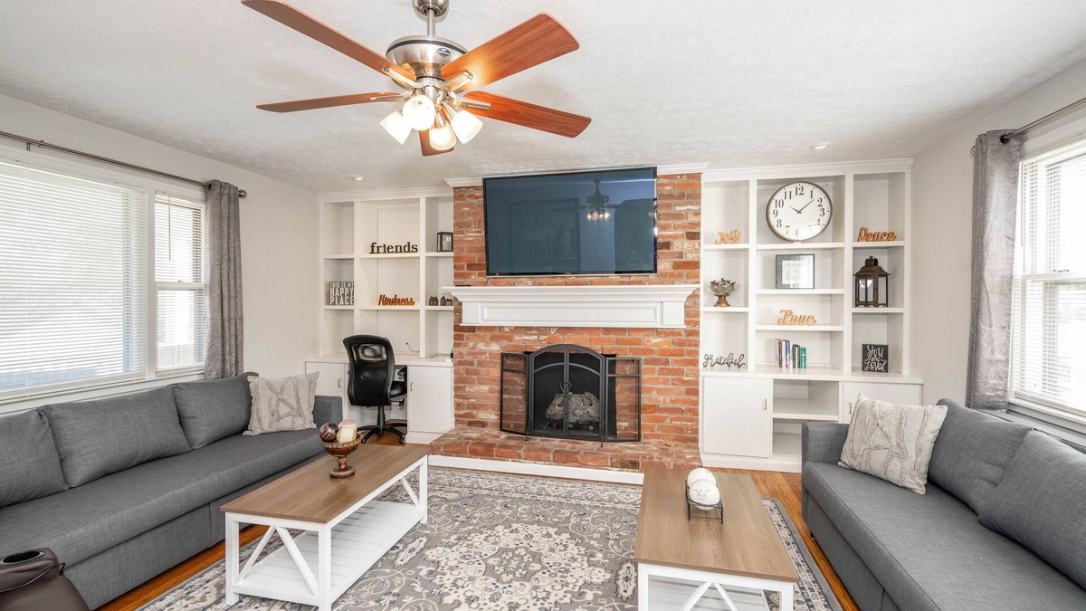 Kings Mills House | Cozy and Close to Kings Island
