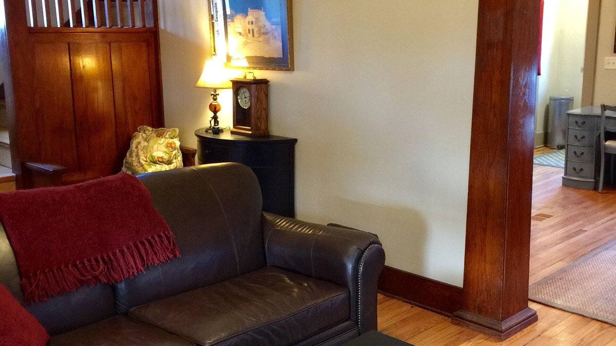 Morton Meadows House | Cozy and comfortable Home in the heart of Omaha