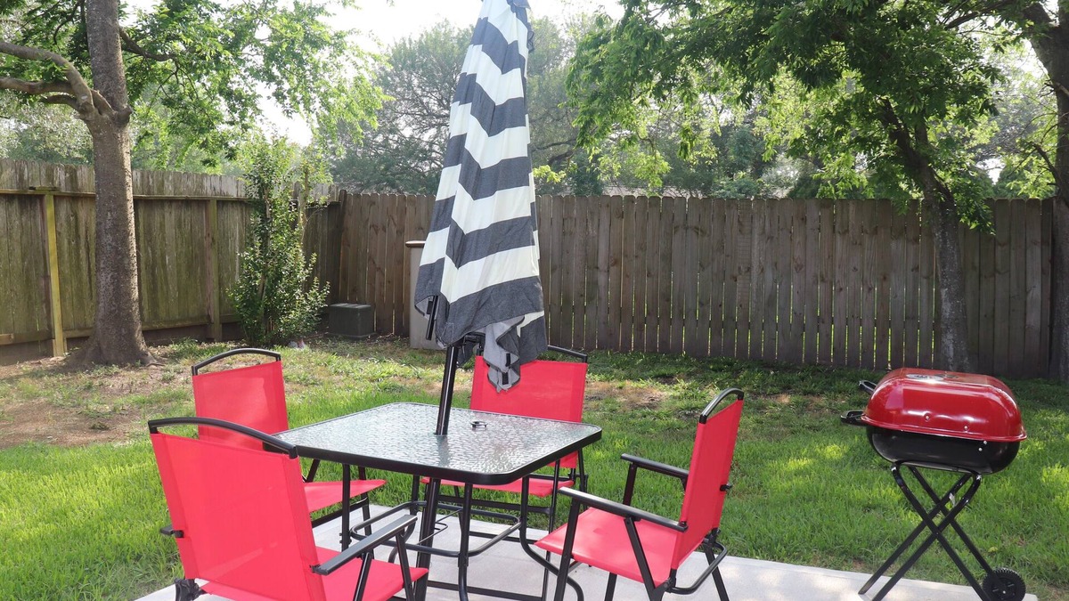 Mission Bend House | Cozy and conveniently located near the Heart of Houston