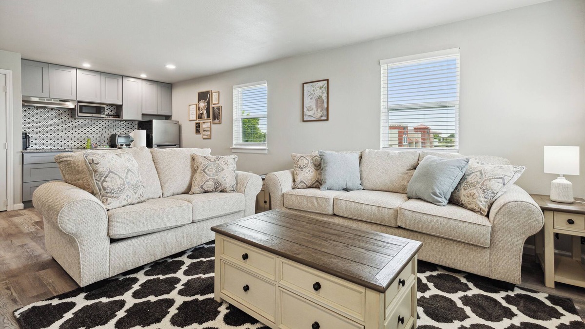Whitesboro Apartment | Cozy and Cute Studio 15 minutes from Lake Texoma and 30 minutes from WinStar.