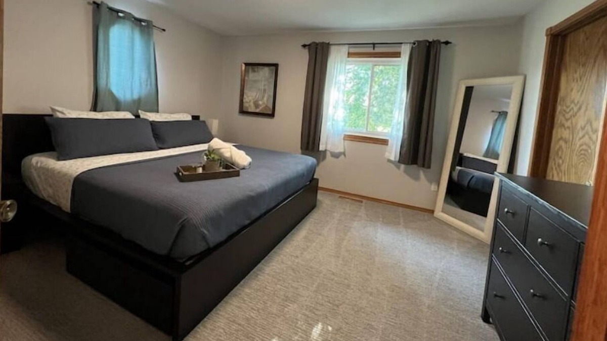 Andover House | Cozy and Private 3BR Home