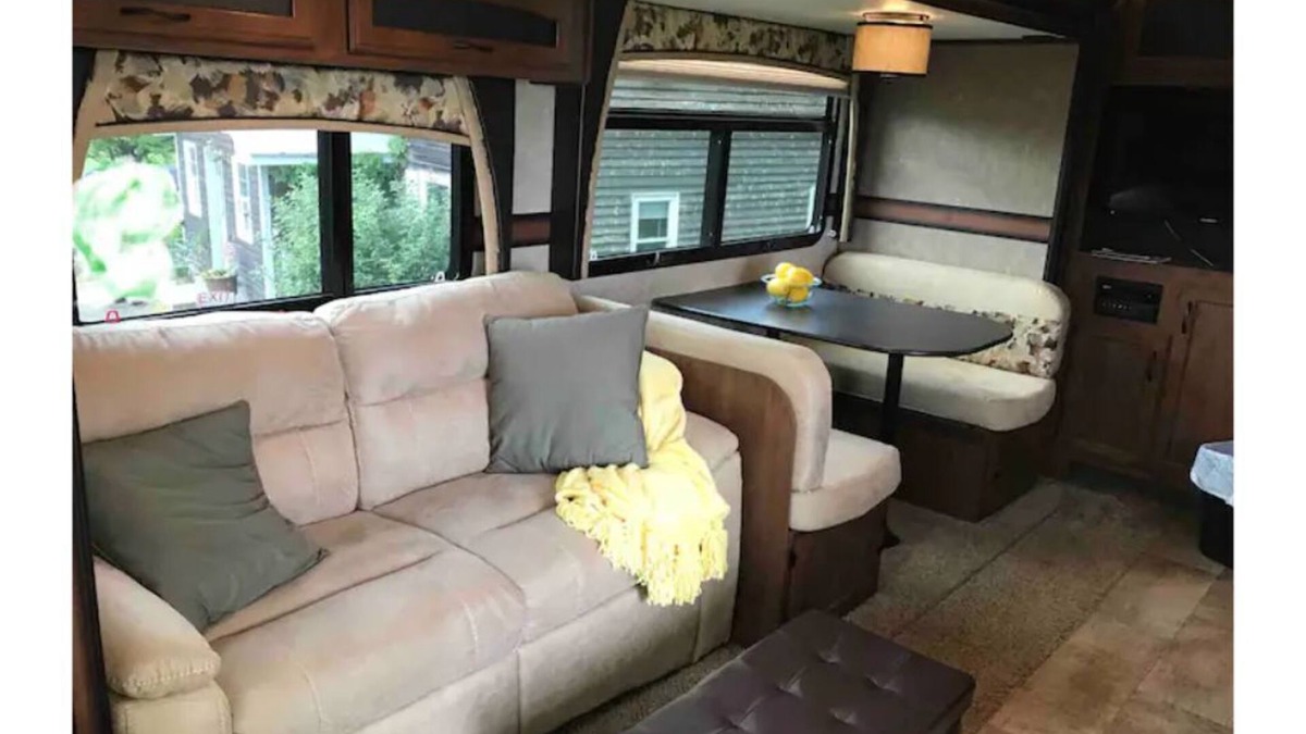Hudson House | Cozy and private with Mountain View’s