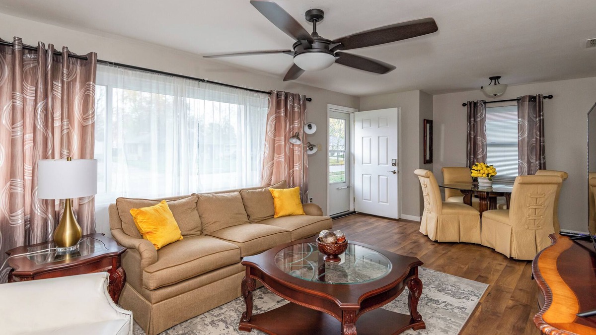 Kettering House | Cozy and relaxing 2br w/private back patio for outdoor dining