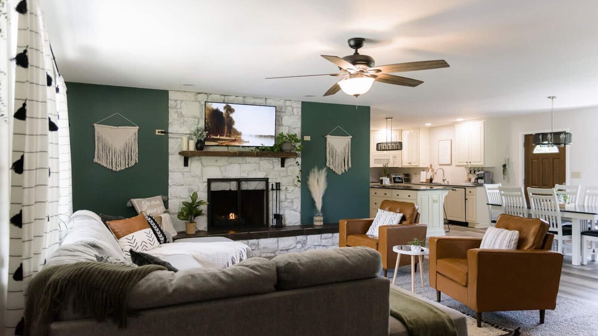 Halifax House | Cozy and secluded getaway with hot tub & fireplace