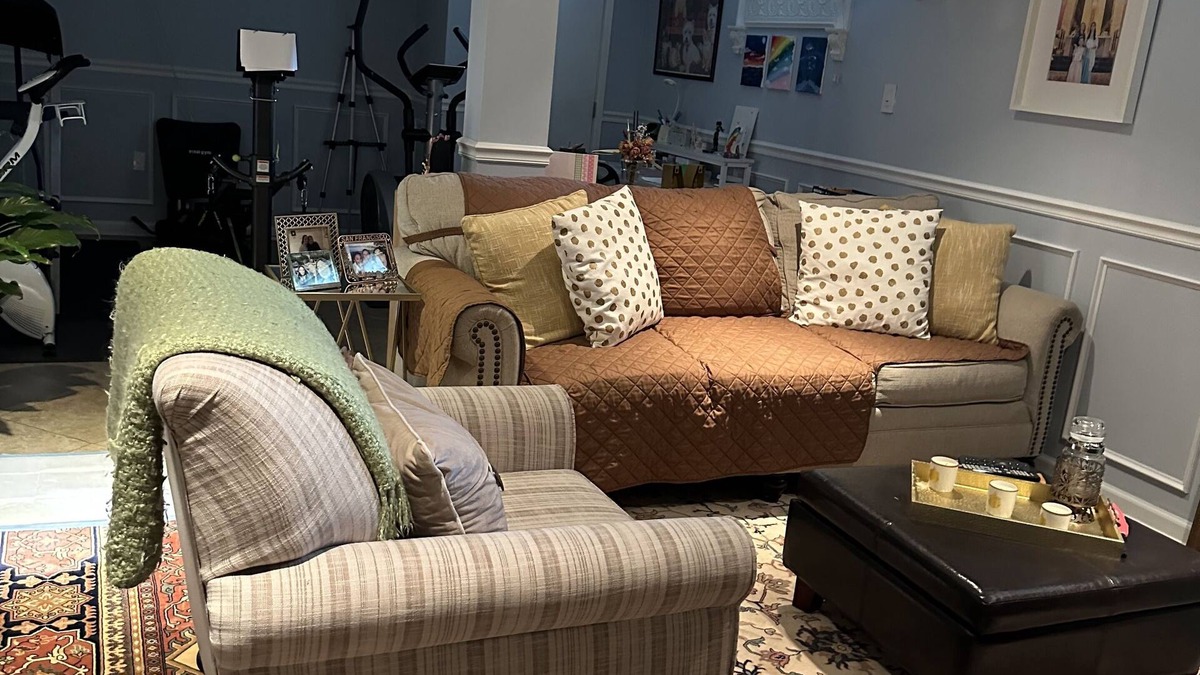 Ewing Apartment | Cozy and Spacious basement apartment with private entrance
