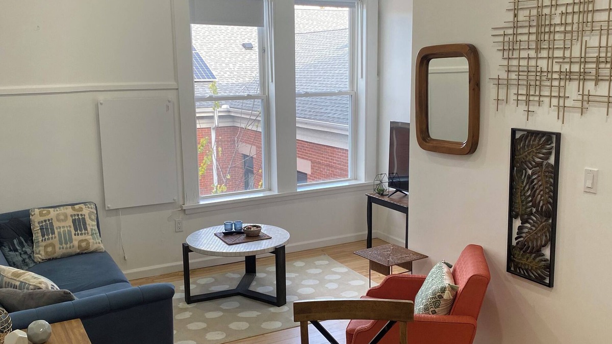 West End - West Side Apartment | Cozy and spacious apartment to call home