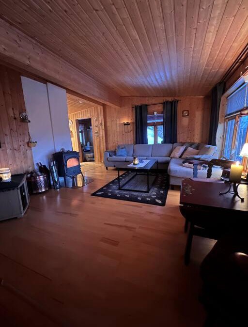 Lyngen House | Cozy and spacious cabin