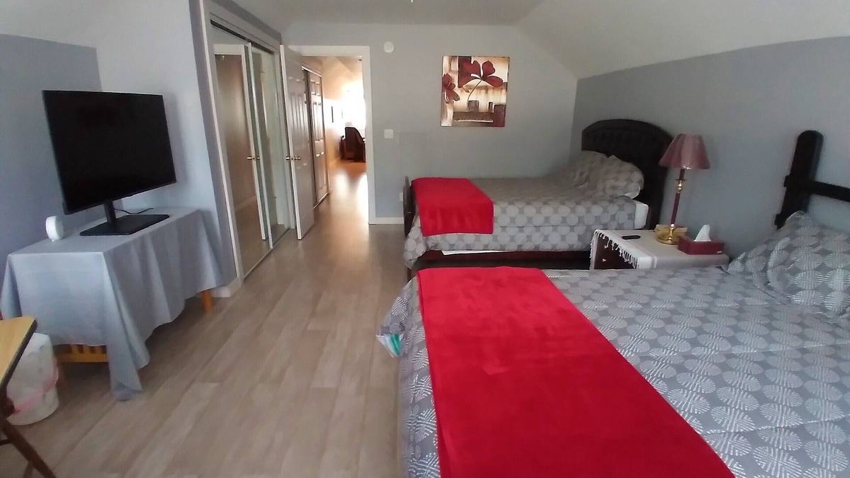 East Wakefield Apartment | Cozy and Spacious Lake Region Apt