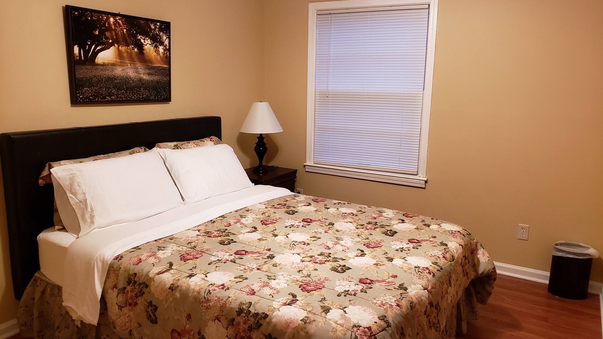 Lexington House | Cozy and Spacious Lexington stay