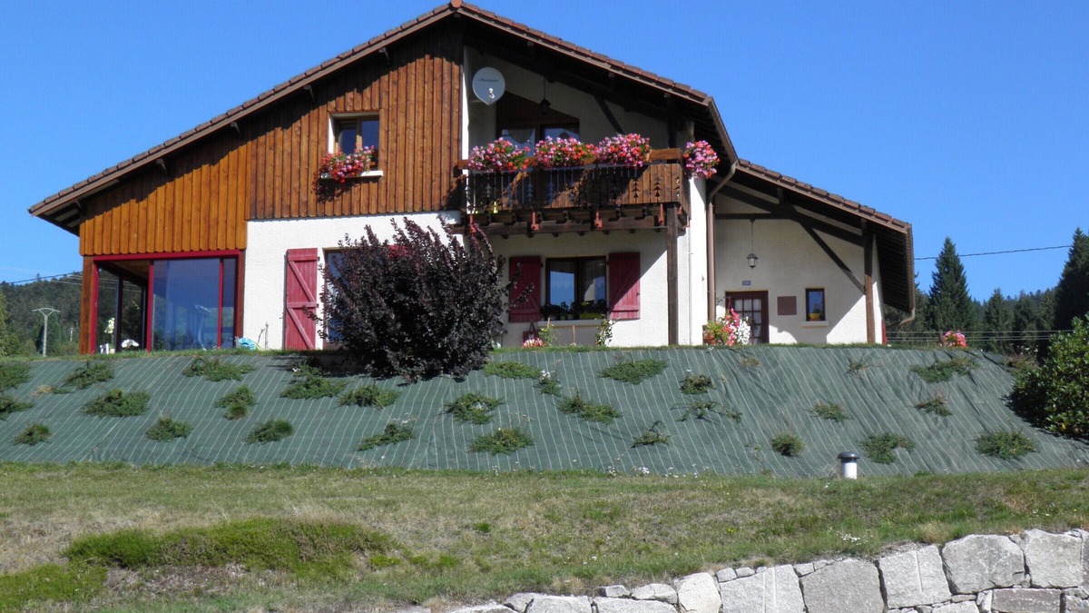 Le Grand Valtin Apartment | Cozy Apartment Near Ski Slopes and Hiking Trails in Ban-sur-Meurthe-Clefcy