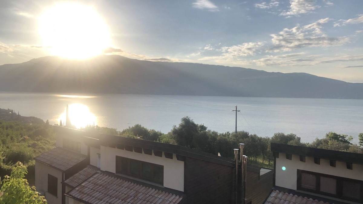 Pulciano Apartment | Cozy apartment with a view of Lake Garda