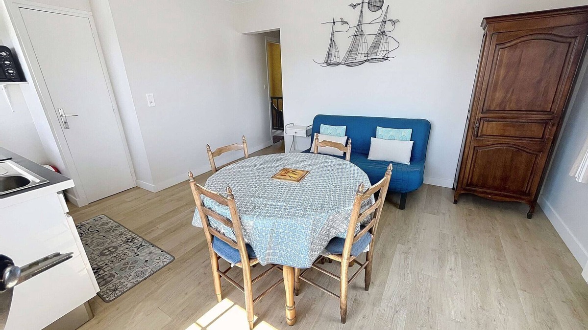 Jullouville-les-Pins Apartment | Cozy Apartment 100m from Beach & Shops, Near Mont Saint-Michel