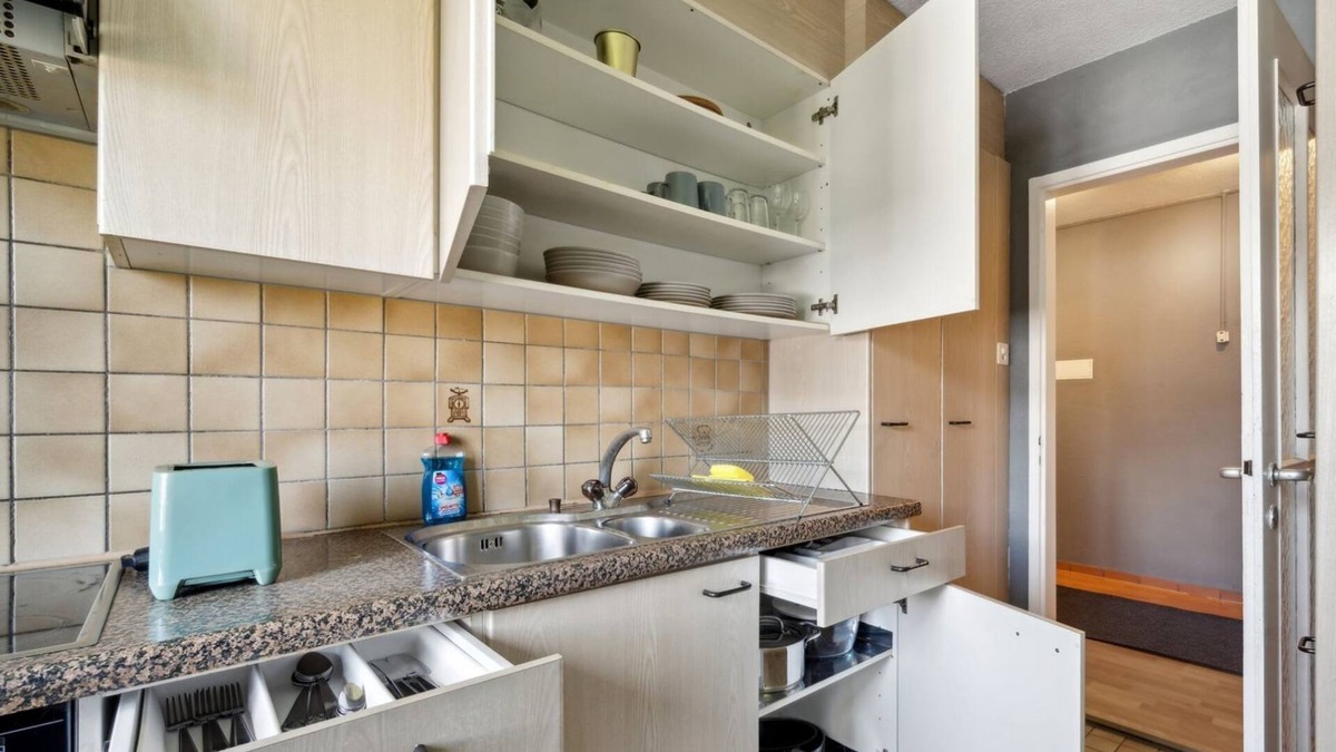 Center Apartment | Cozy Apartment 26 Mins from Zurich Center