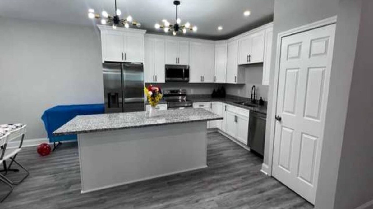 Flowery Branch House | Cozy Apartment close to Lake Lanier