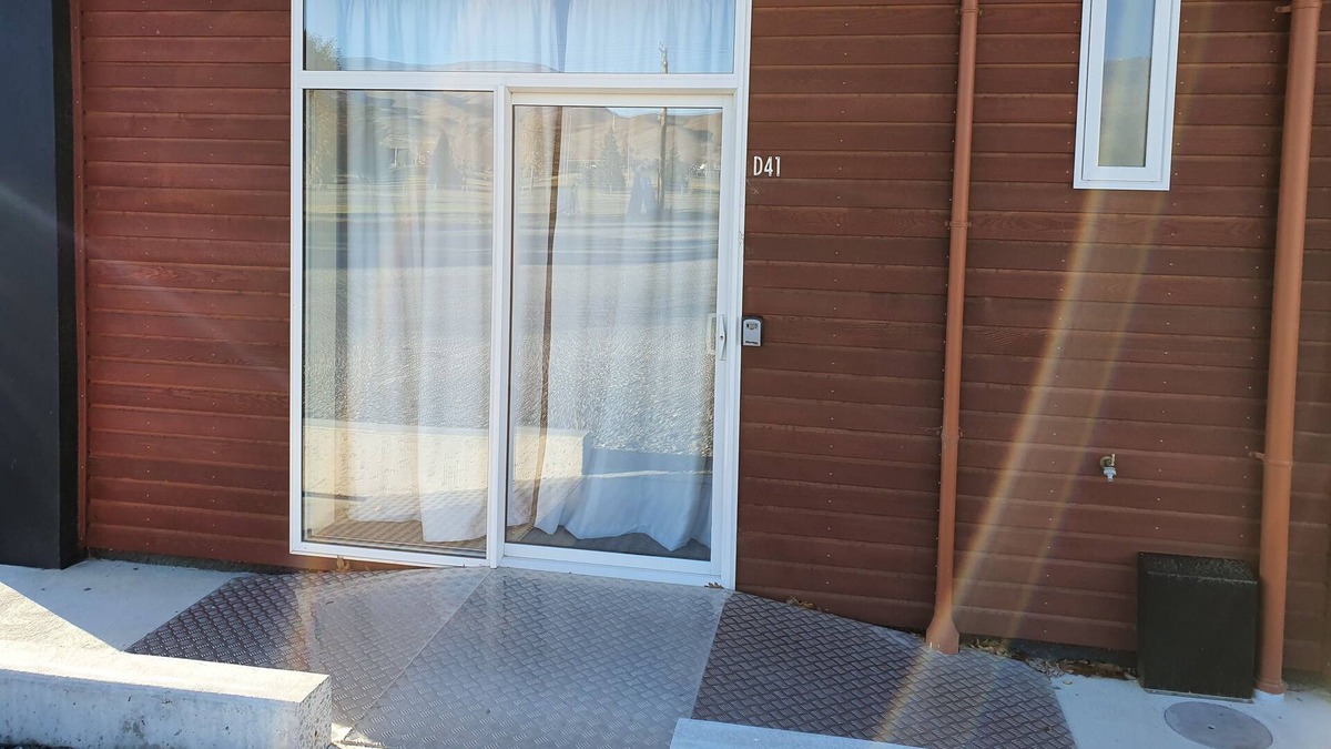 Otematata Apartment | Cozy Apartment - Great base - Wheelchair friendly