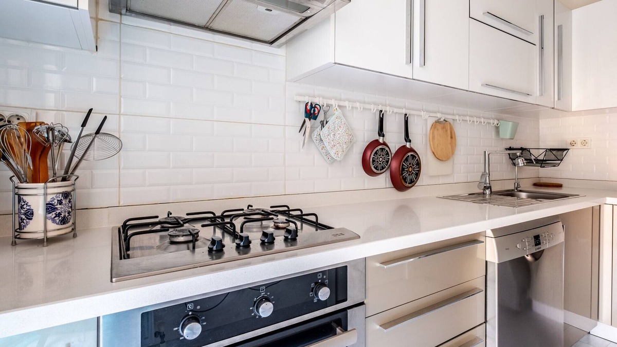 Bostanci Apartment | Cozy Apartment in Bostanci, Kadikoy