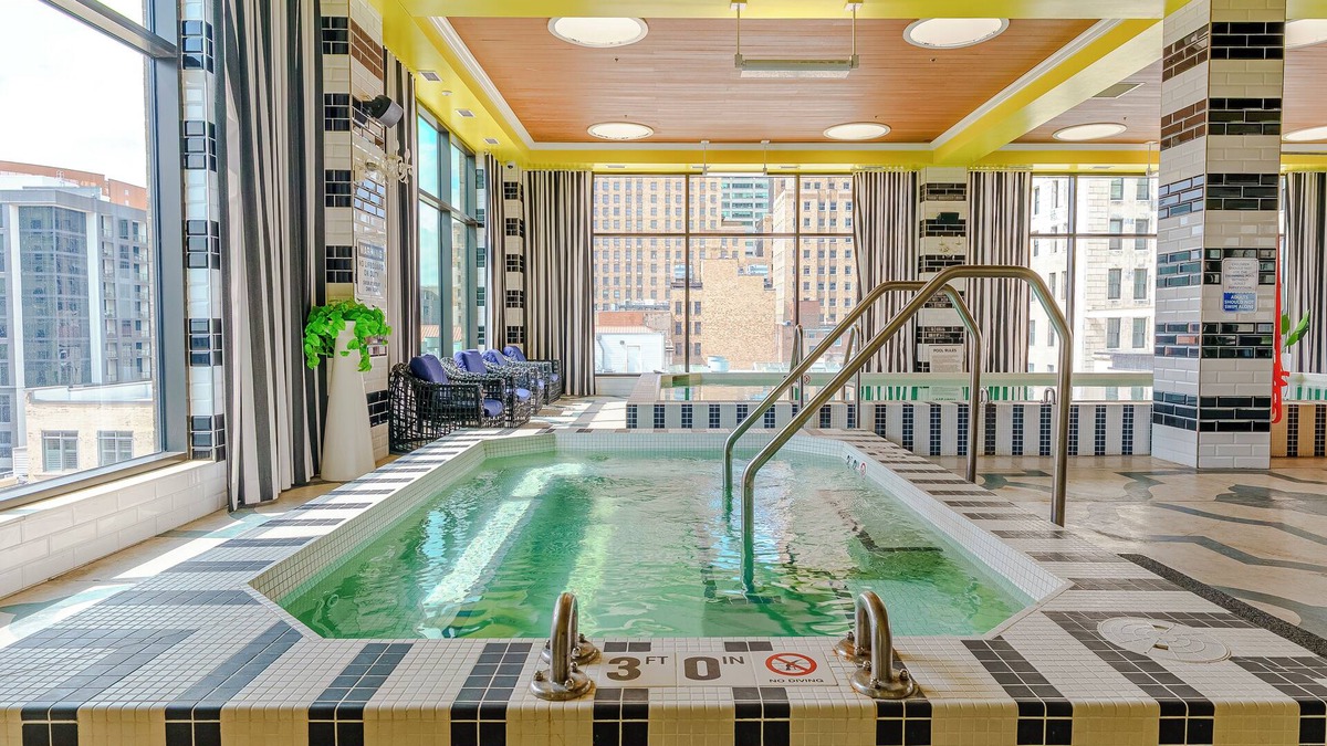 Downtown Cincinnati Apartment | Cozy Apartment in Charming Cincinnati with fitness room, WiFi, Ac