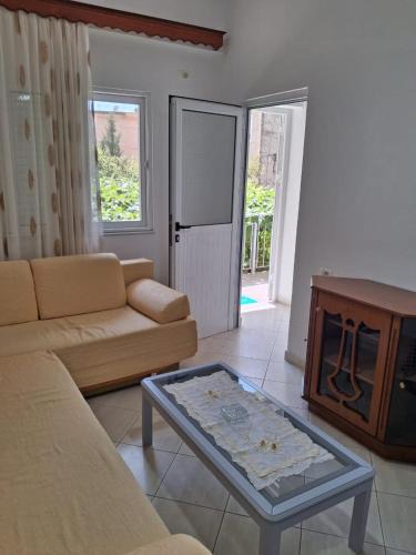 Delvine Apartment | Cozy Apartment in Delvinë