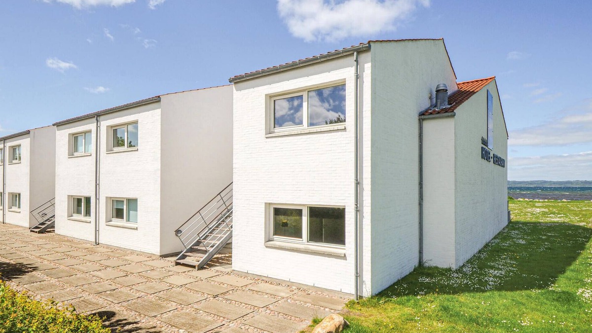 Syddjurs Kommune Apartment | Cozy apartment in Ebeltoft with sauna