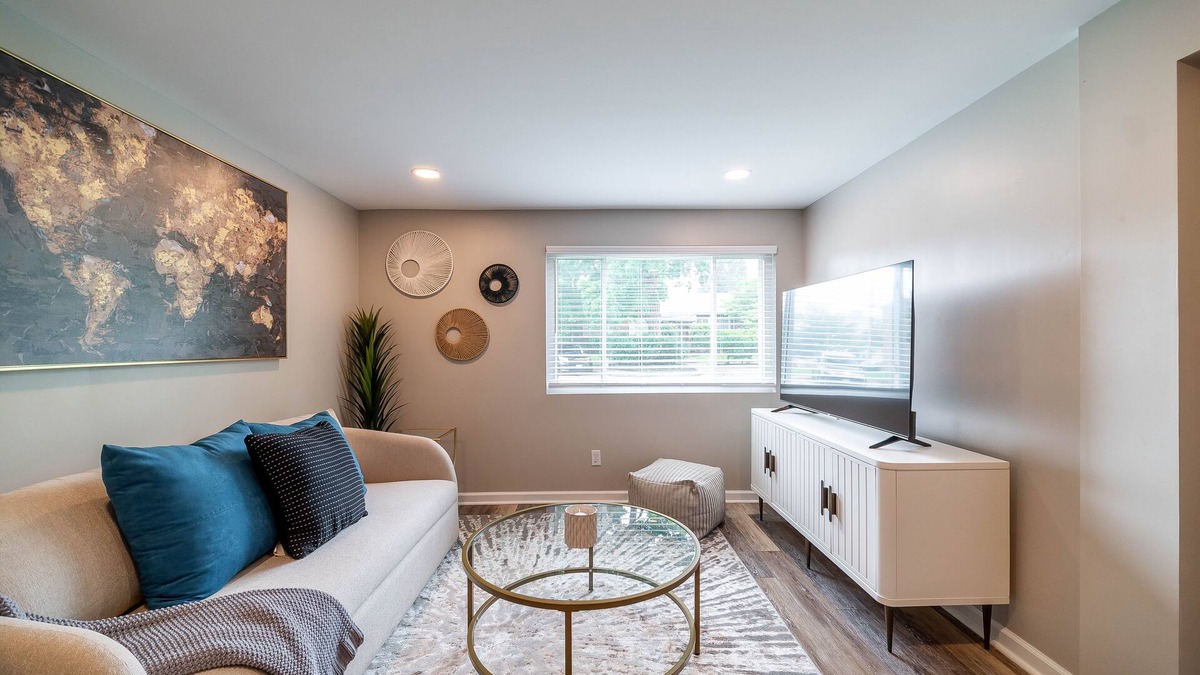 Gahanna Apartment | Cozy apartment in great location!