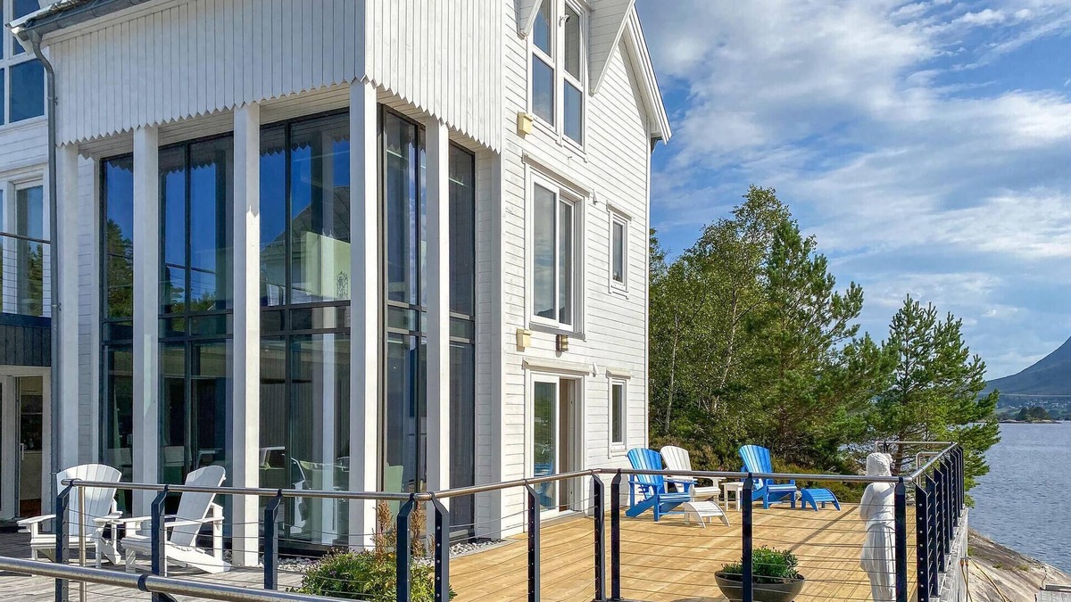 Ulstein Municipality Apartment | Cozy apartment in Gurskøy with sauna