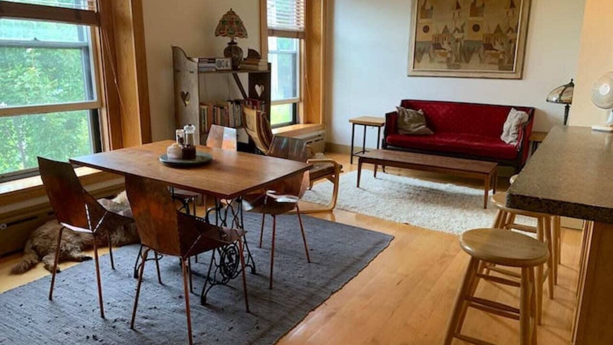 Hardwick Apartment | Cozy Apartment in Hardwick Village (3B)