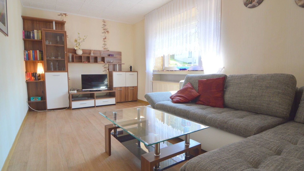 Hillesheim Apartment | Cozy Apartment in Kerpen with Garden