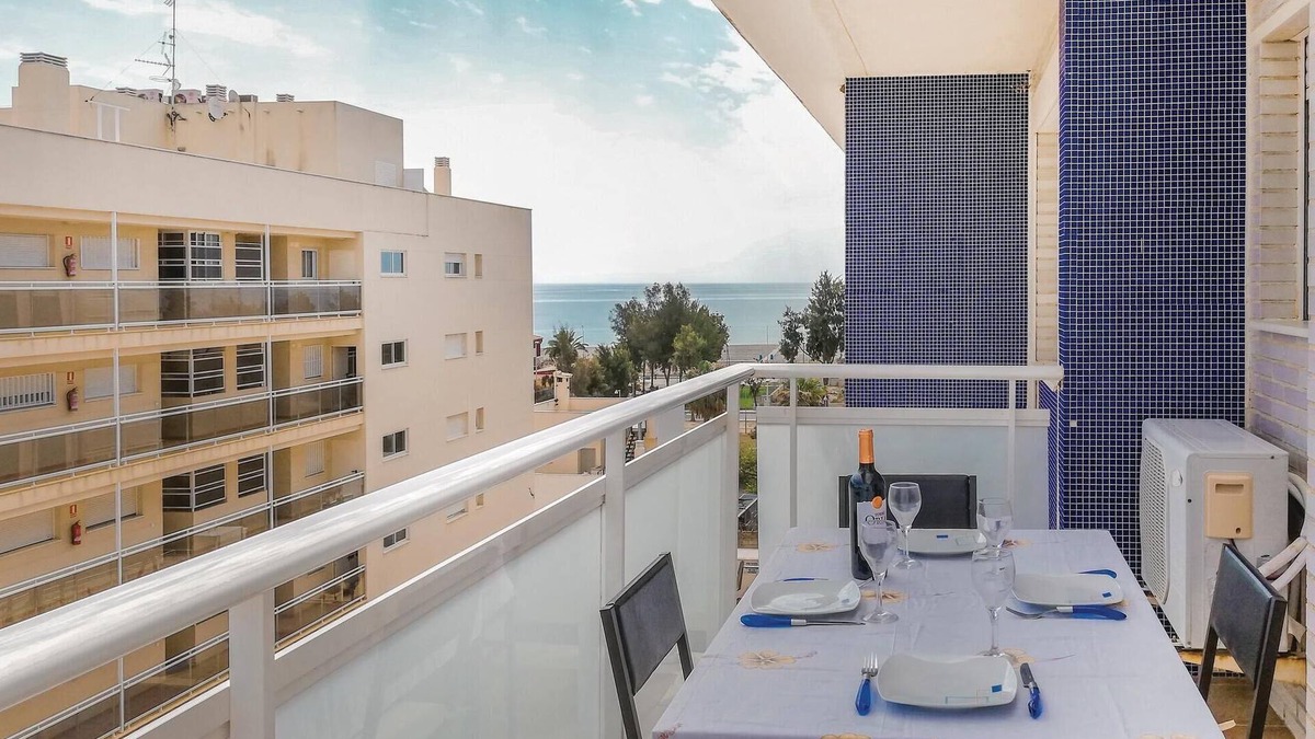 Moncofar Apartment | Cozy apartment in Moncófar with WiFi
